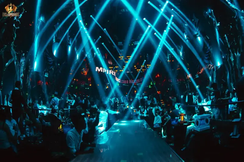 Empire Club — không gian Club Quận 1 (#10)